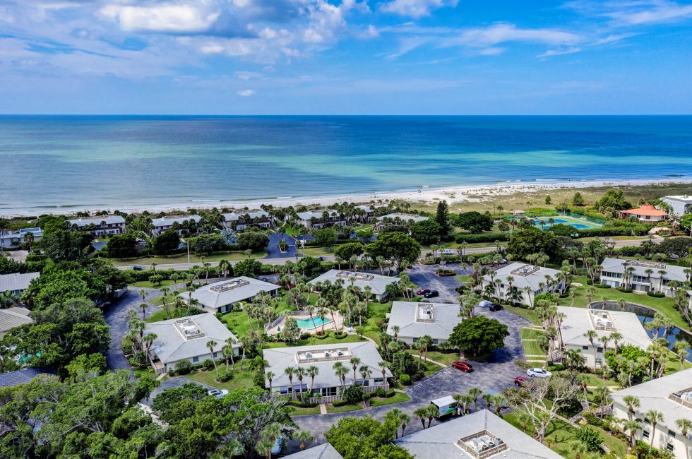 SOLD Representing BOTH Sides on this Whitney Beach Condo! Shayla Twit